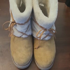 Style & Co. Tan and Cream Winter Boots